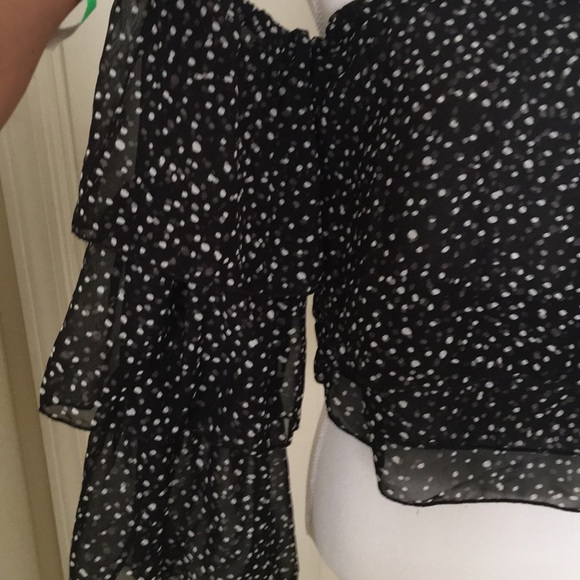 Bebe Polka Dot Off Shoulder Top Size Medium - Picture 4 of 8
